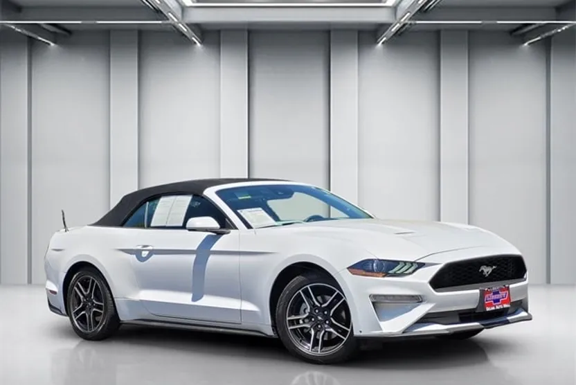 2023 Ford Mustang EcoBoost Premium photo 1