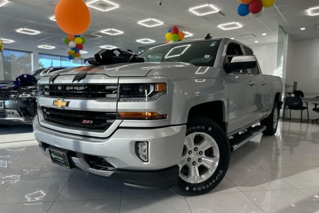 2016 Chevrolet Silverado 1500 LT Z71 photo 1