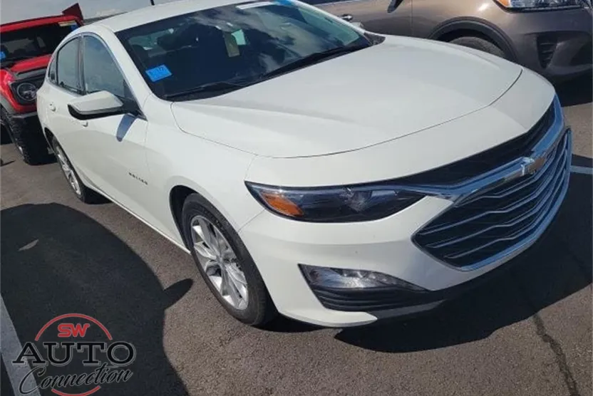 2024 Chevrolet Malibu 1LT photo 1