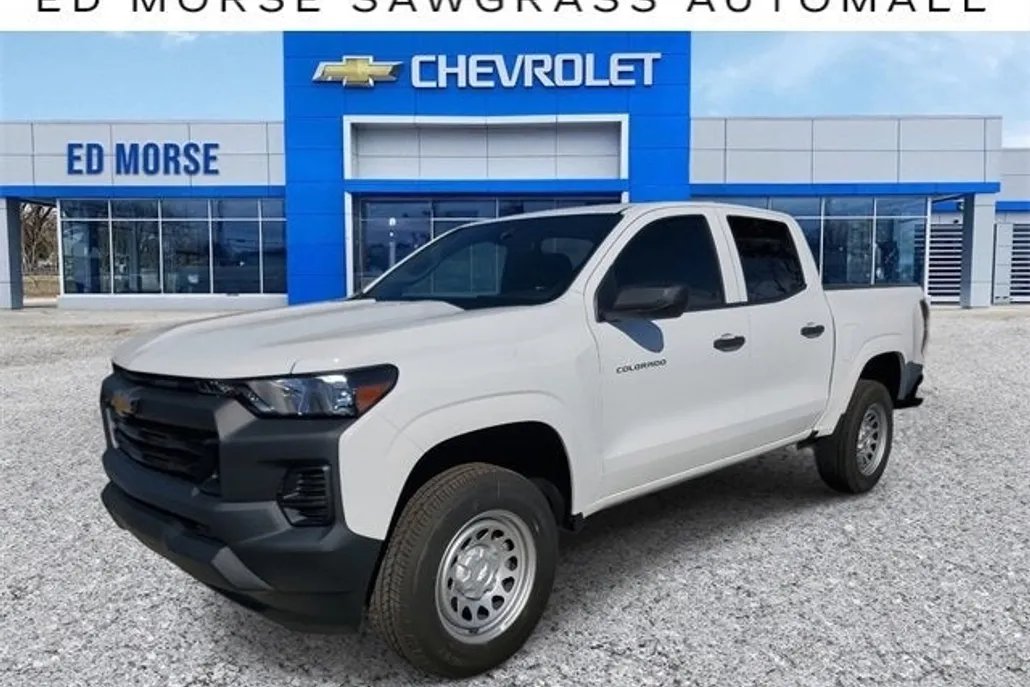 2025 Chevrolet Colorado LT photo 1