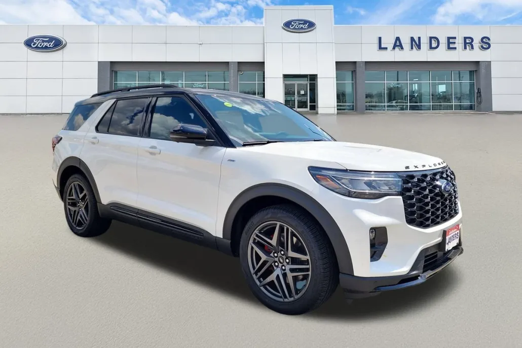 2025 Ford Explorer ST-Line photo 1