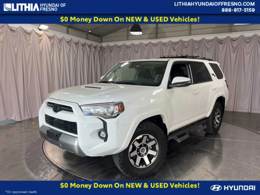 2024 Toyota 4Runner TRD Premium photo 1