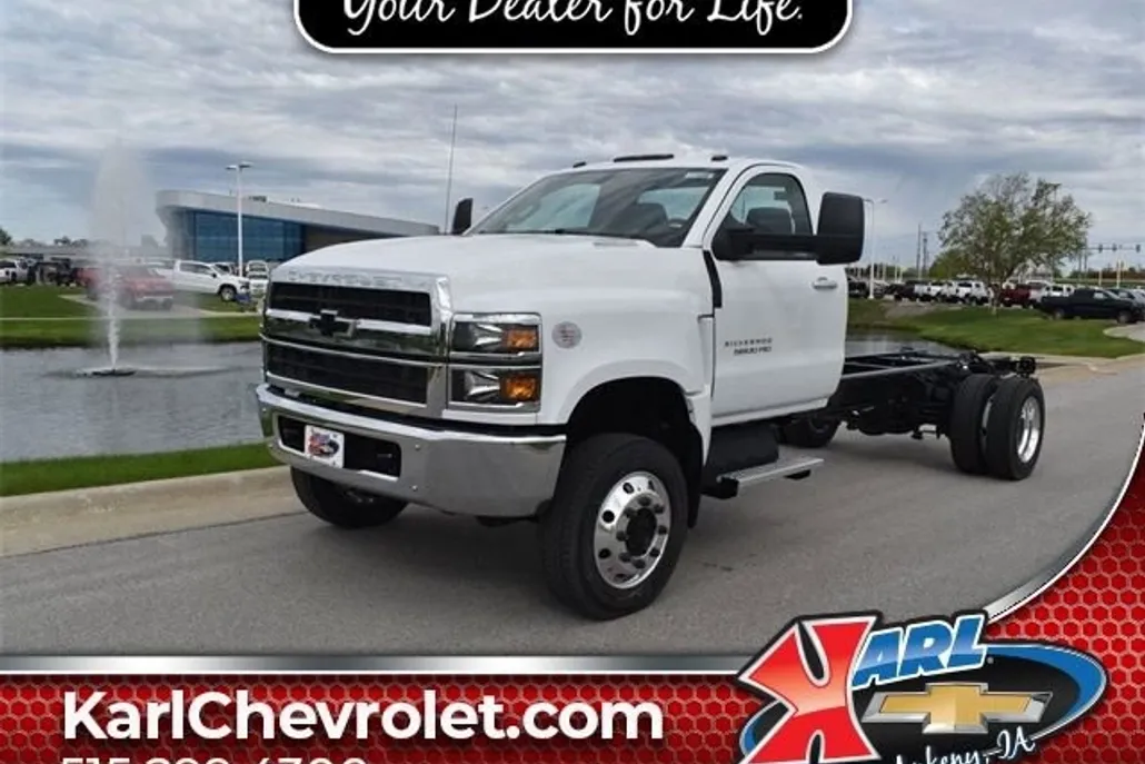 2024 Chevrolet Silverado 5500HD Work Truck photo 1