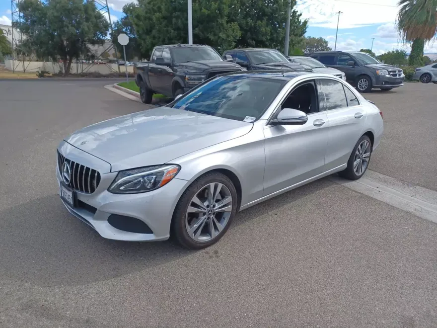2017 Mercedes Benz C 300 photo 1