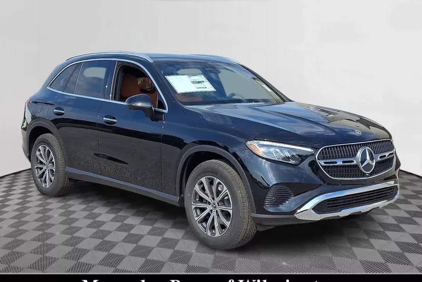 2026 Mercedes Benz GLC 300 4MATIC photo 1