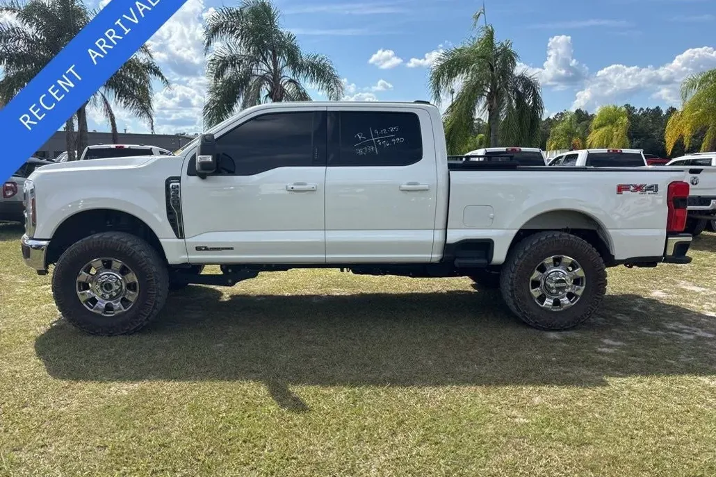 2024 Ford F-350 photo 1