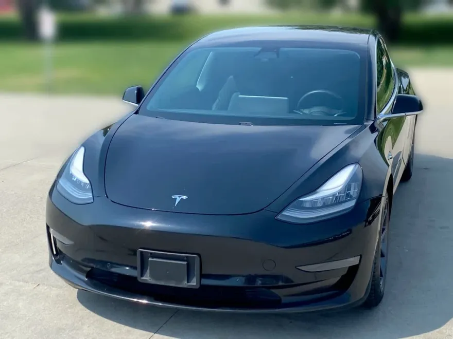 2019 Tesla Model 3 Long Range photo 1
