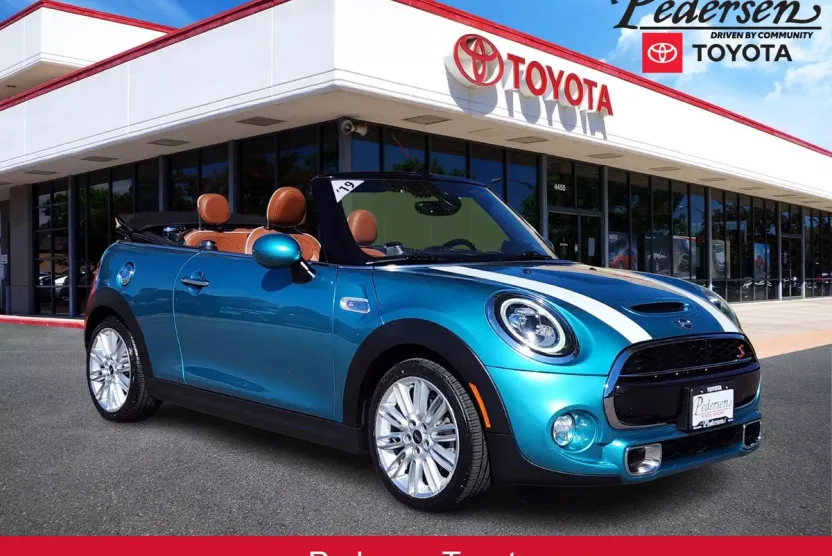 2019 Mini Cooper S Iconic Convertible photo 1
