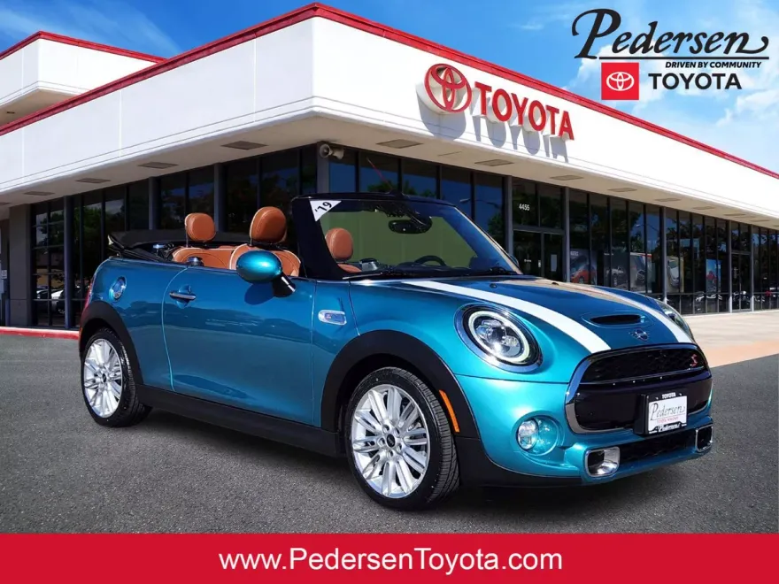2019 Mini Cooper S Iconic Convertible photo 1