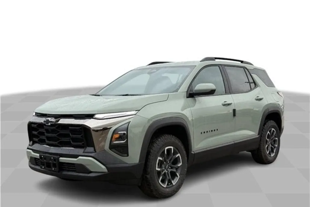 2026 Chevrolet Equinox ACTIV photo 1