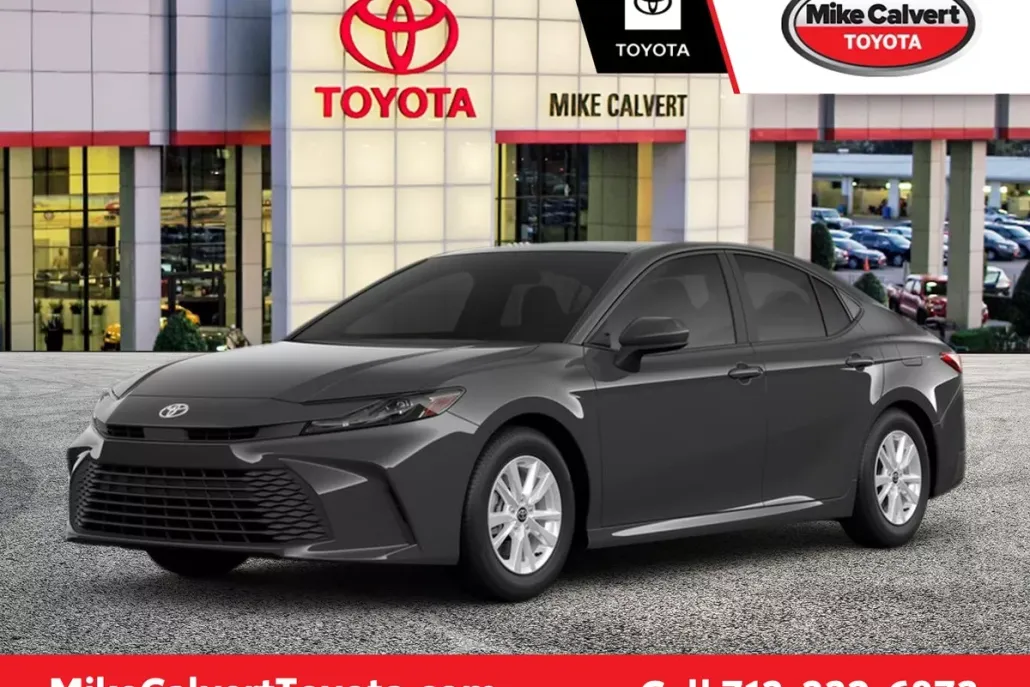 2026 Toyota Camry LE photo 1