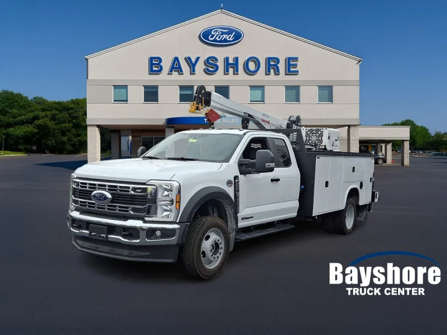 2025 Ford F-550 XL photo 1