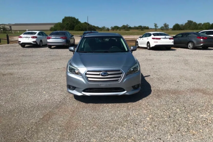 2017 Subaru Legacy 2.5i Limited photo 1