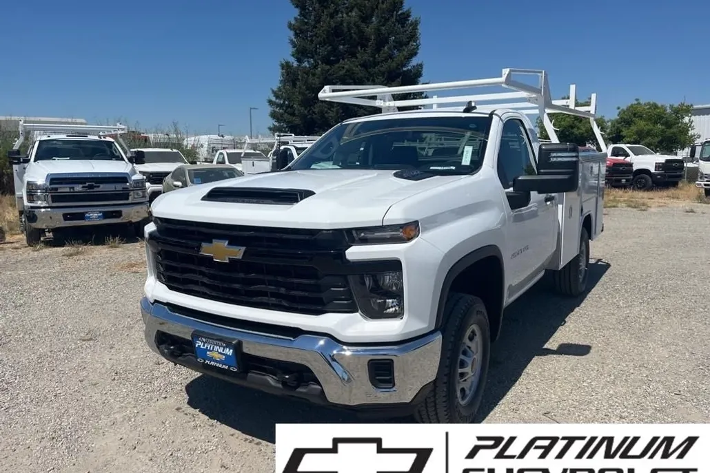 2024 Chevrolet Silverado 2500HD photo 1