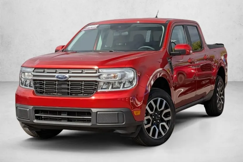 2023 Ford Maverick Lariat photo 1