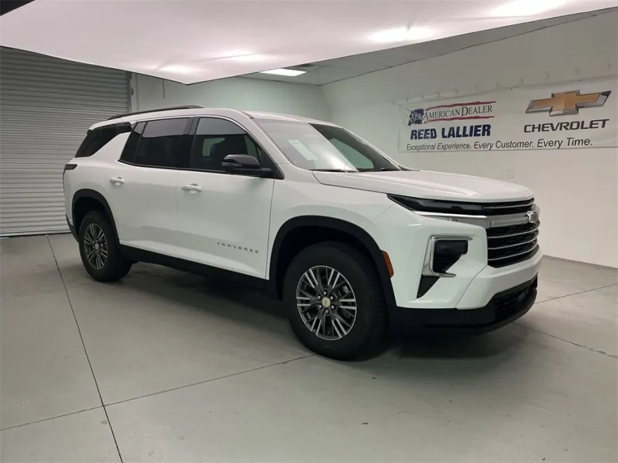 2026 Chevrolet Traverse L photo 1