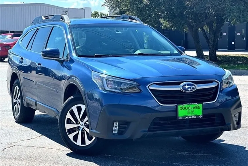 2021 Subaru Outback Premium photo 1
