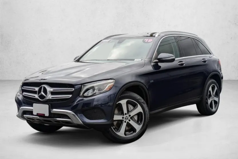 2019 Mercedes Benz GLC 4MATIC photo 1