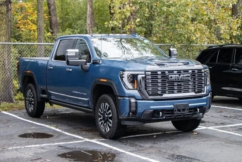 2024 Gmc Sierra 2500 HD Denali Ultimate photo 1