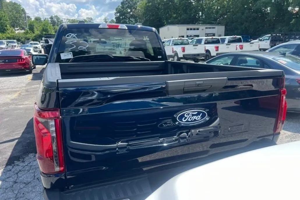 2025 Ford F-150 XL photo 1