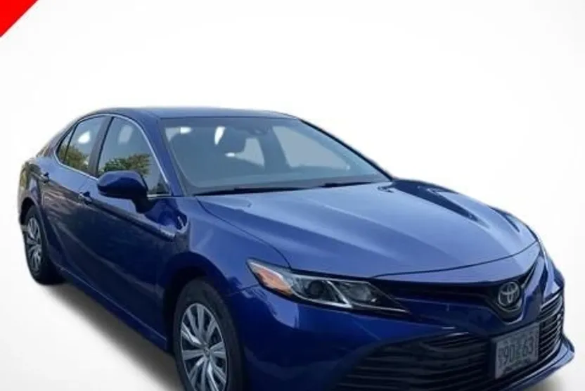 2018 Toyota Camry Hybrid LE photo 1