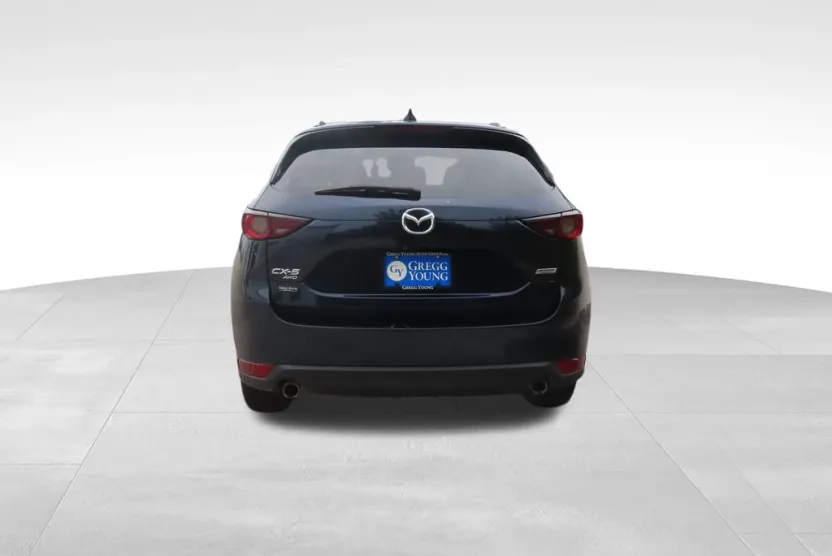 2017 Mazda CX-5 Touring photo 1