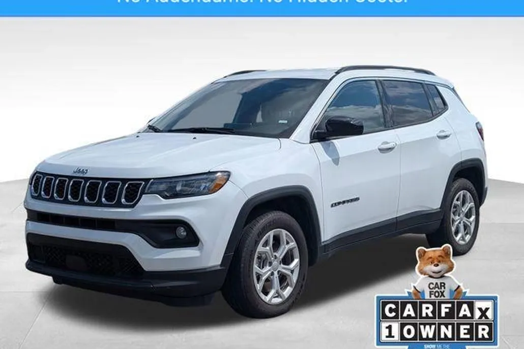 2024 Jeep Compass Latitude photo 1