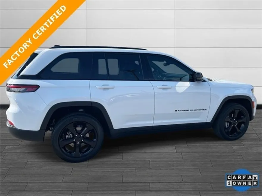 2023 Jeep Grand Cherokee Altitude photo 1