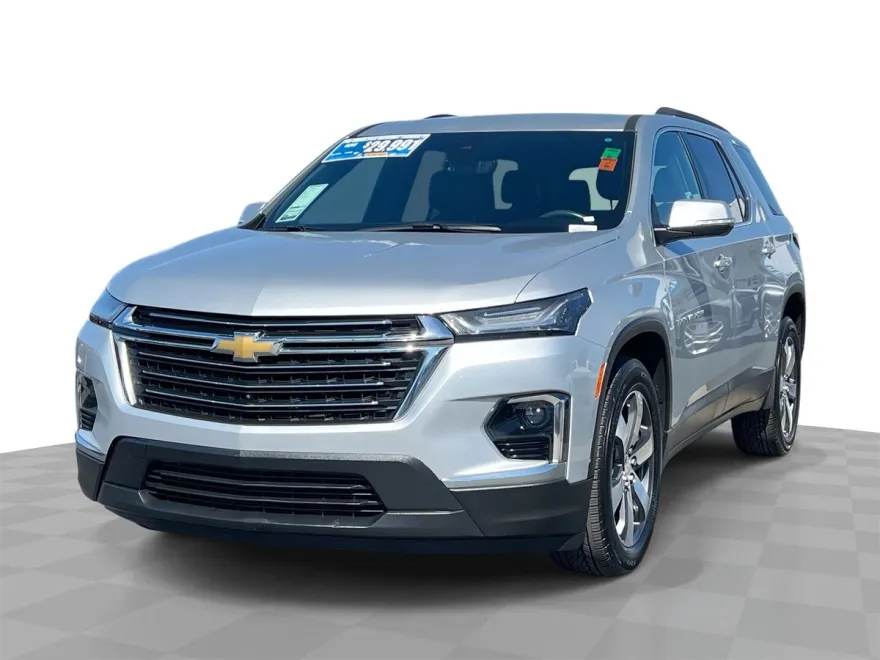 2022 Chevrolet Traverse Leather photo 1