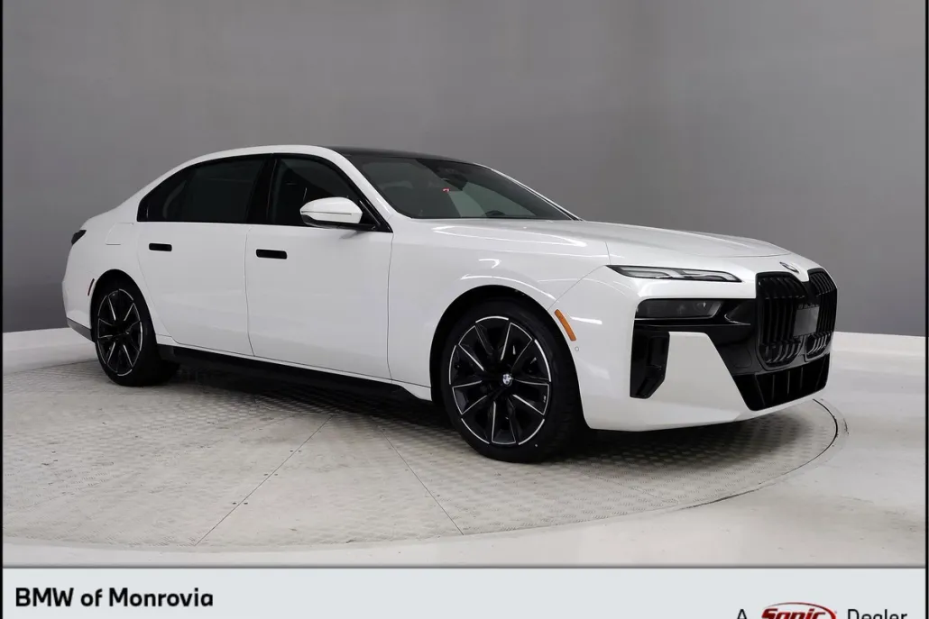 2023 Bmw 740i photo 1