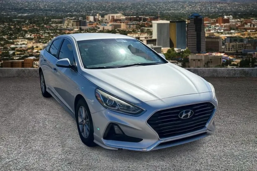 2019 Hyundai Sonata SE photo 1