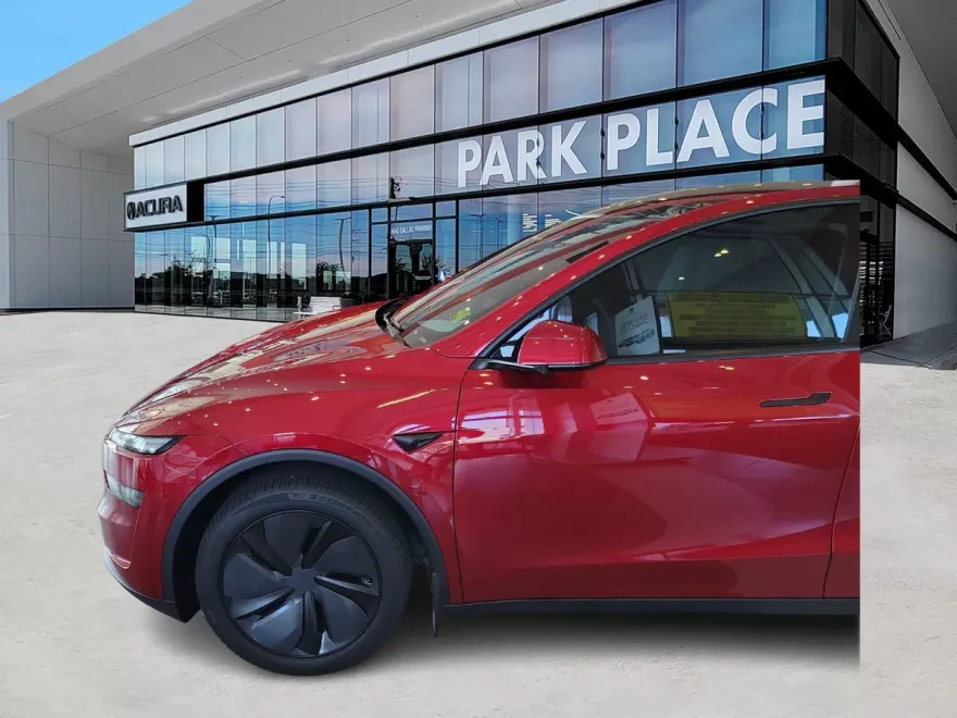2026 Tesla Model Y Long Range photo 1