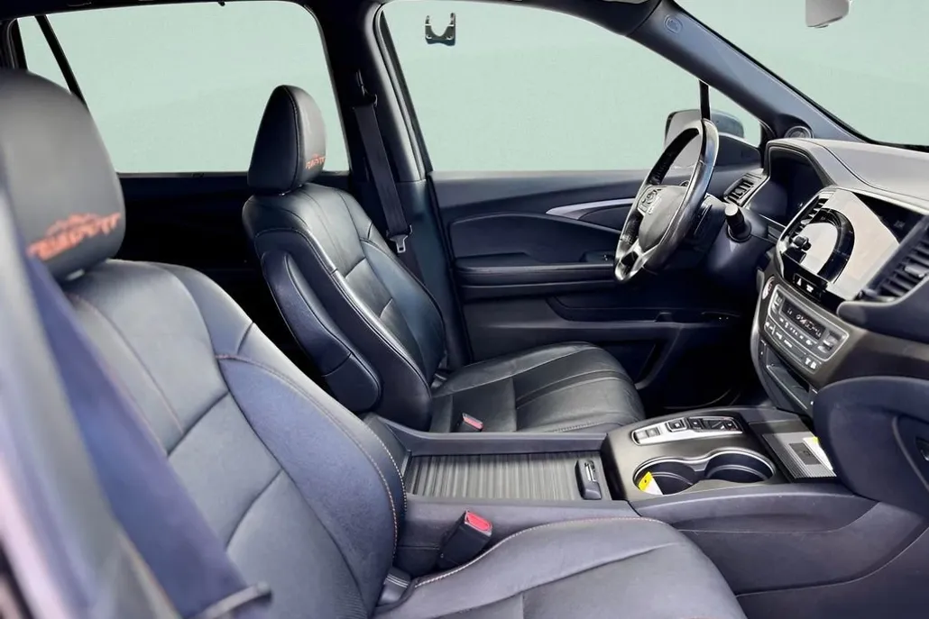 2022 Honda Passport TrailSport photo 1