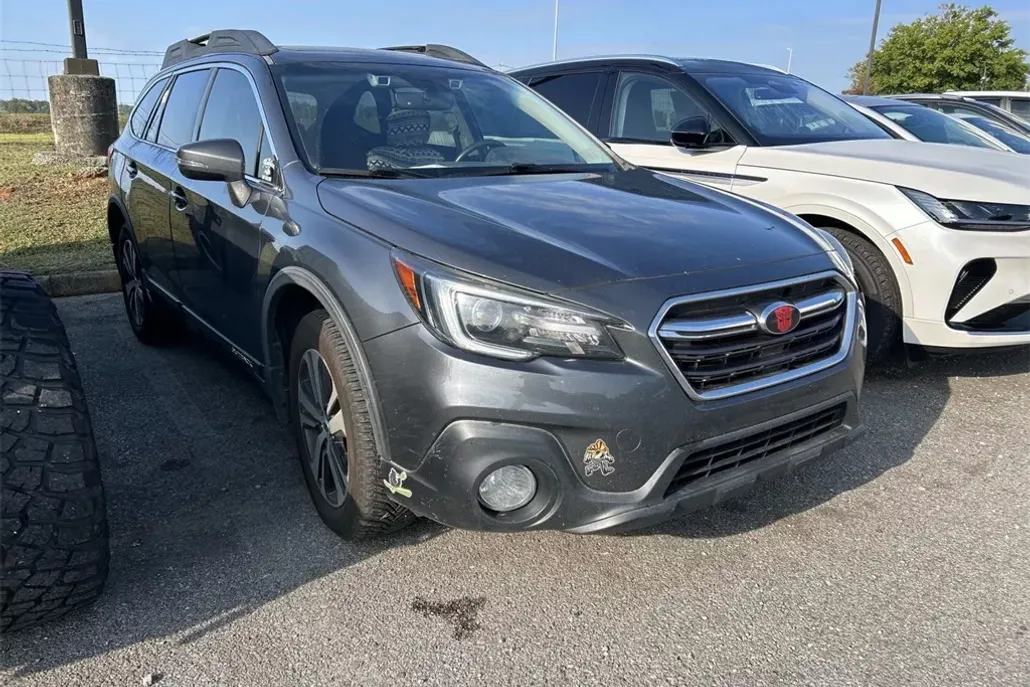 2018 Subaru Outback 2.5i photo 1