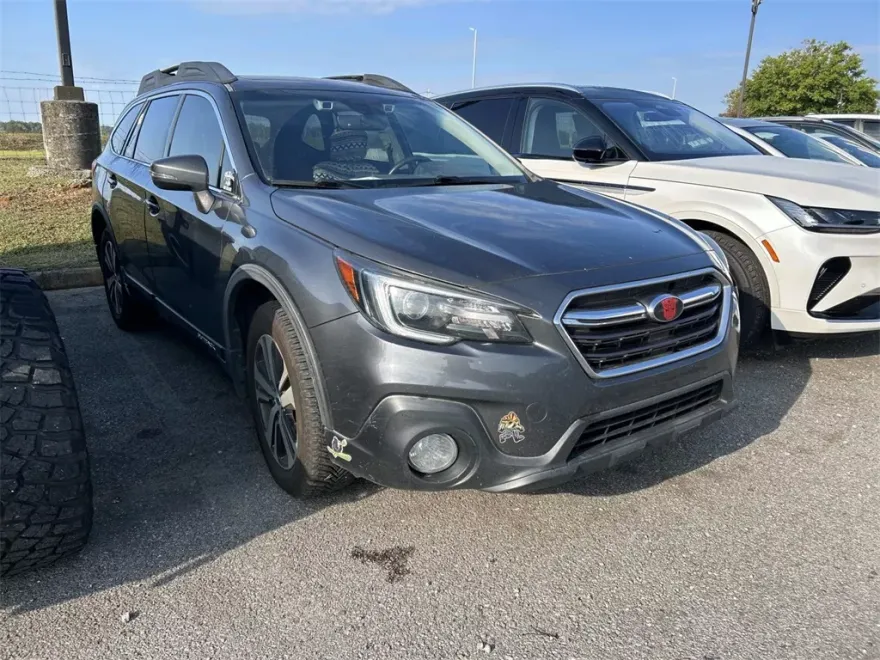 2018 Subaru Outback 2.5i photo 1