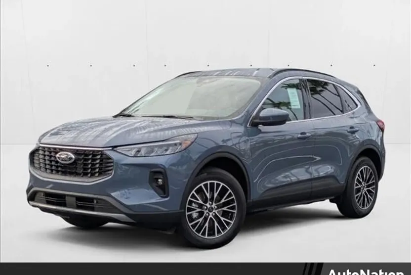 2025 Ford Escape photo 1