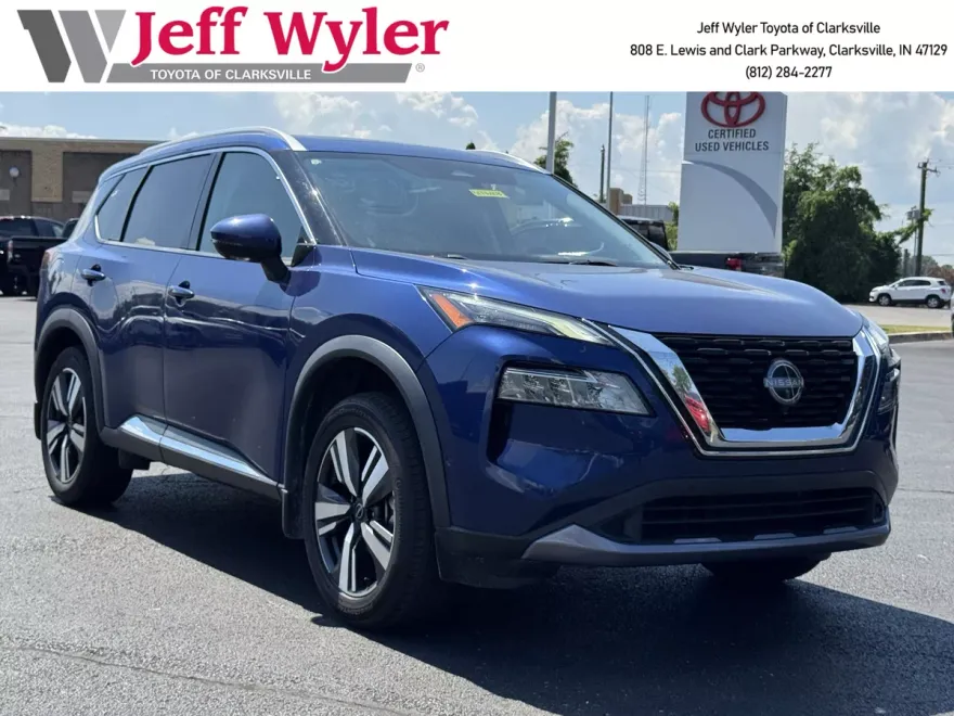 2023 Nissan Rogue SL photo 1
