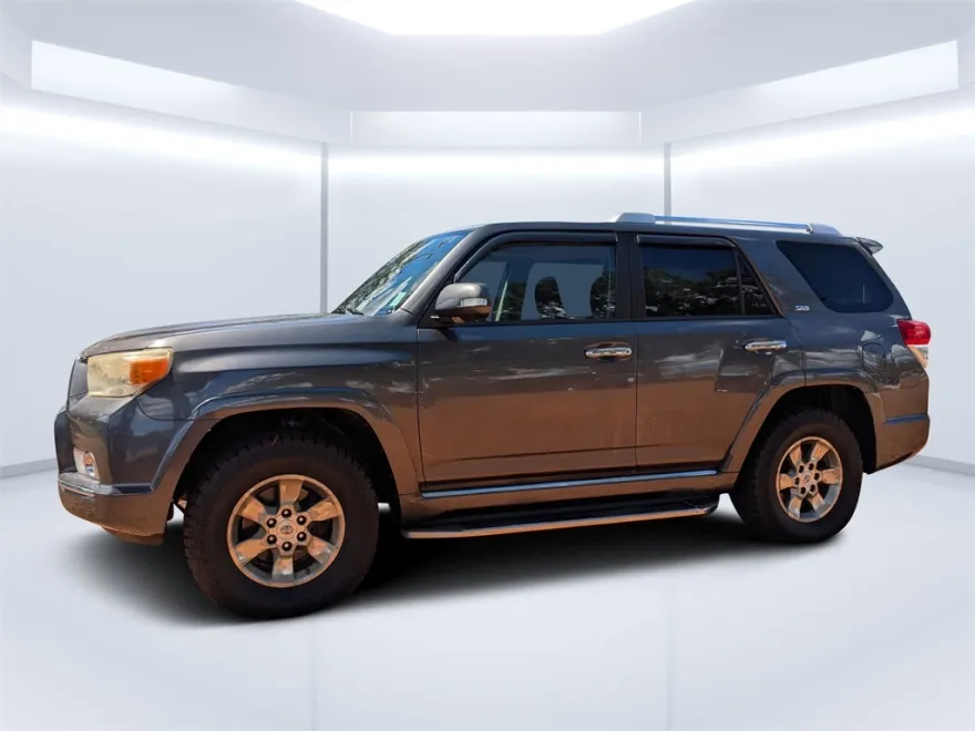 2010 Toyota 4Runner V6 photo 1