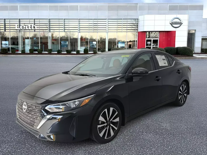 2025 Nissan Sentra SV photo 1