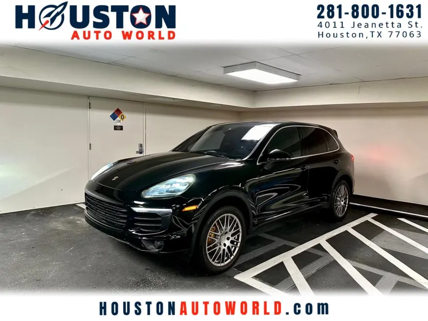 2018 Porsche Cayenne Base photo 1