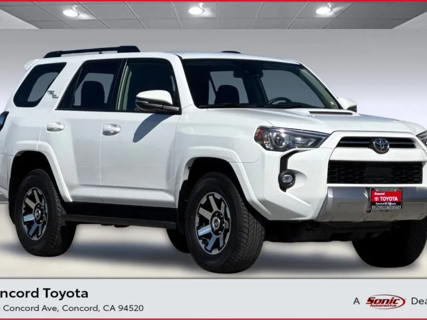2024 Toyota 4Runner TRD Premium photo 1