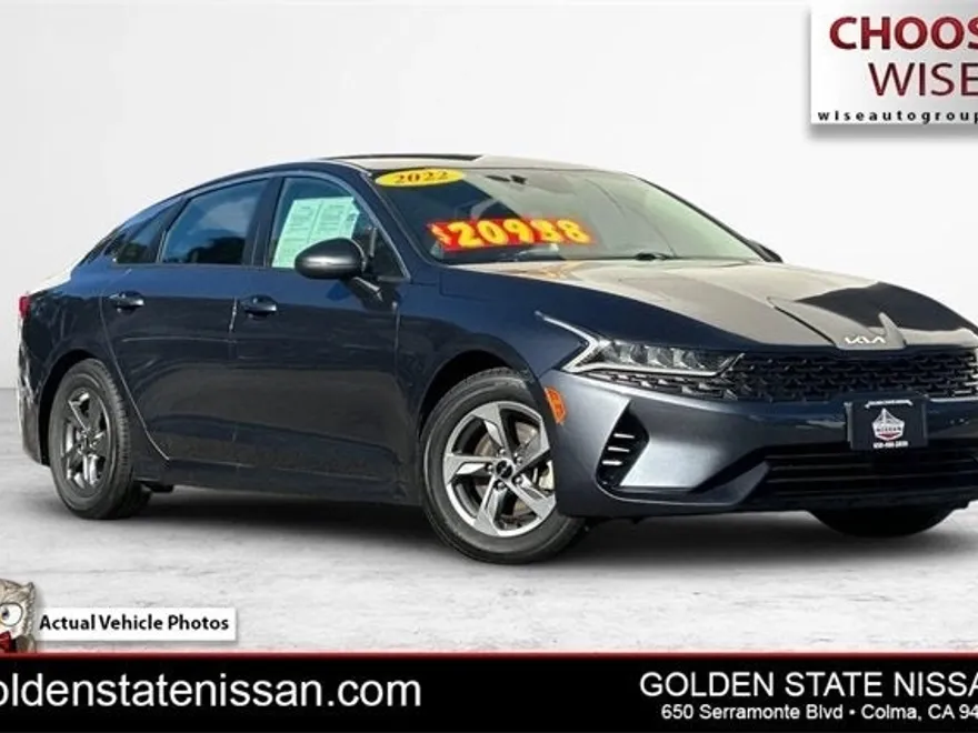 2022 Kia K5 LXS photo 1
