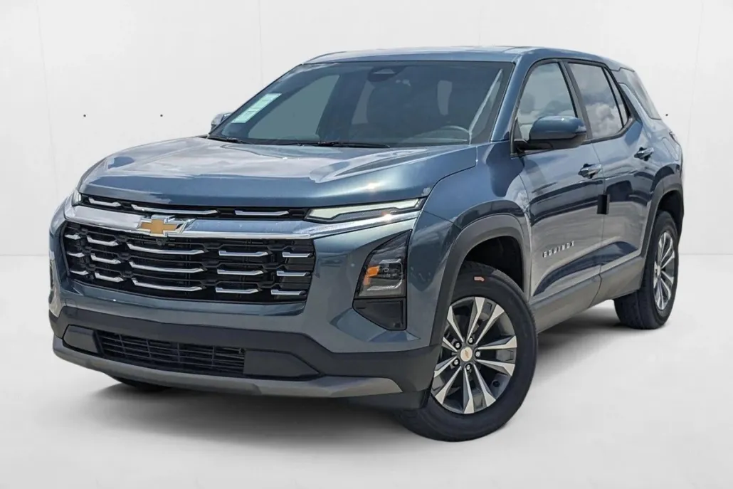 2026 Chevrolet Equinox LT photo 1