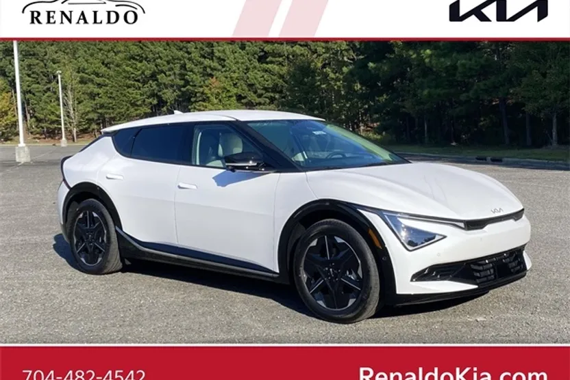 2025 Kia EV6 Wind photo 1