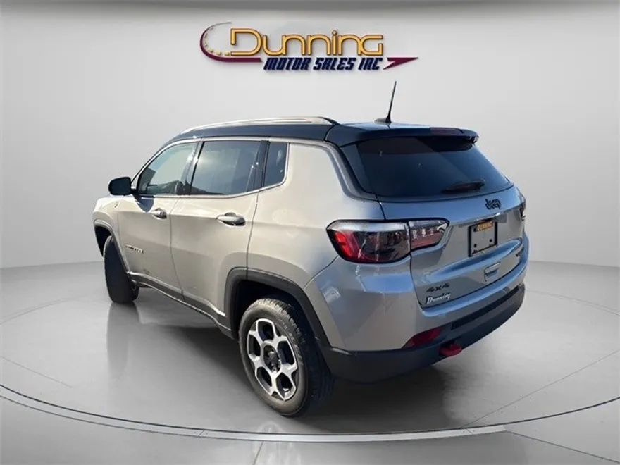 2022 Jeep Compass Trailhawk photo 1