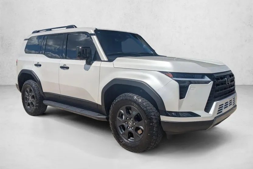 2024 Lexus GX Overtrail photo 1