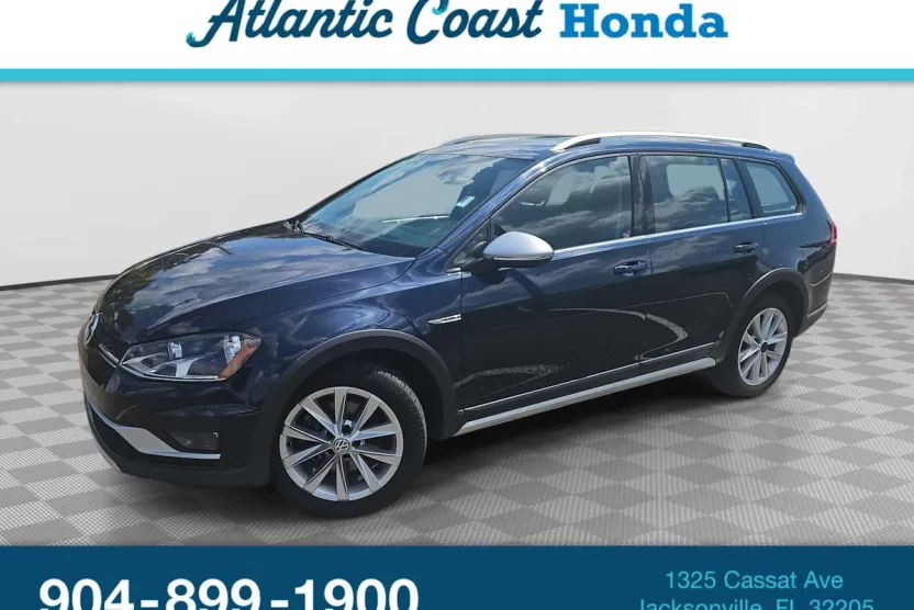 2017 Volkswagen Golf Alltrack SE photo 1
