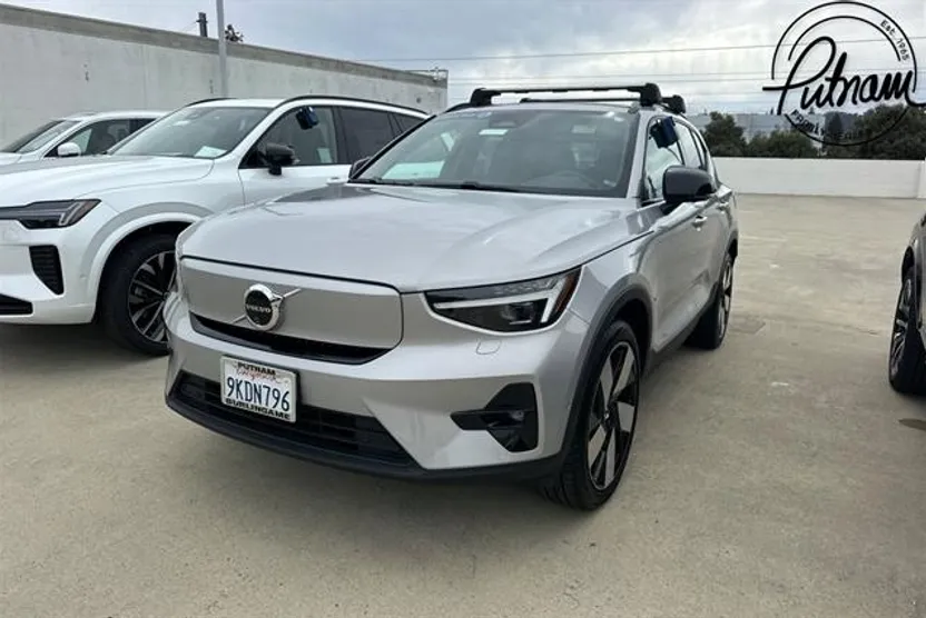 2024 Volvo XC40 Recharge Twin Ultimate photo 1