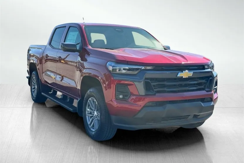 2026 Chevrolet Colorado LT photo 1