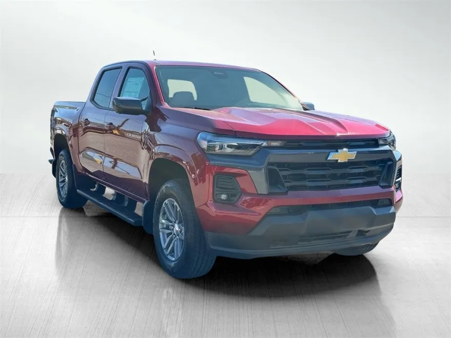 2026 Chevrolet Colorado LT photo 1